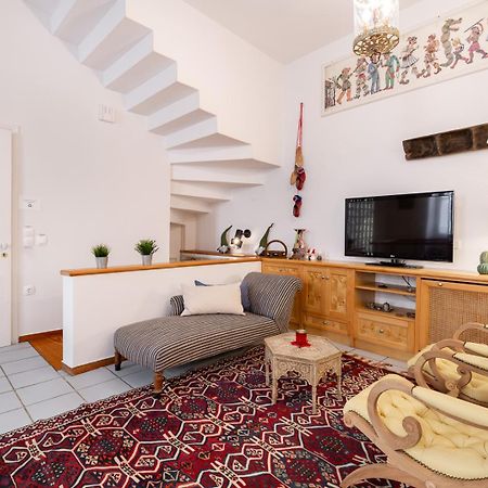Athenian Getaway Villa In Plaka With Acropolis View By Athenian Homes Atenas Exterior foto